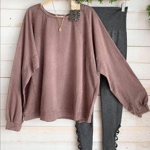 Easel eggplant pullover